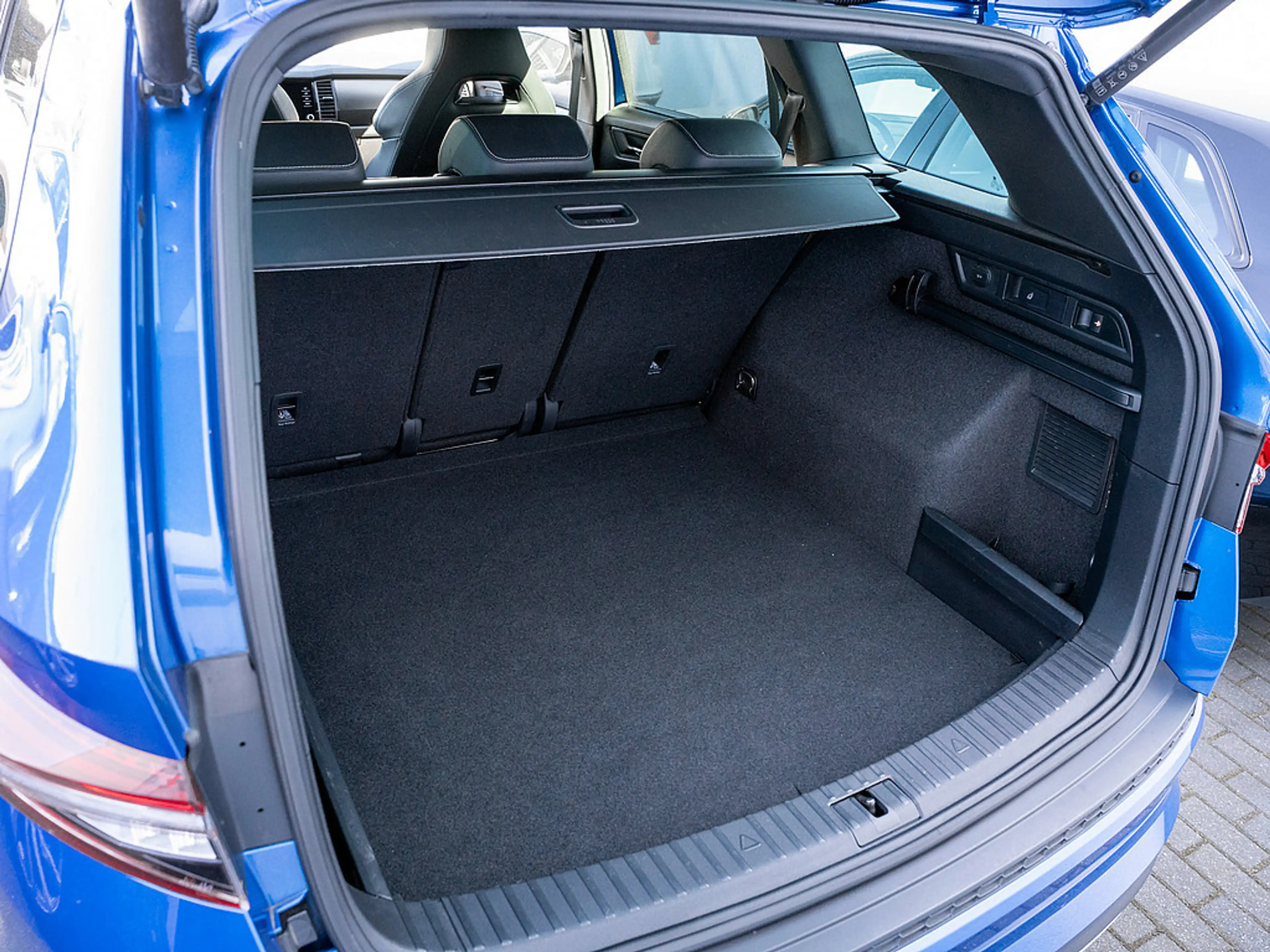Skoda Kodiaq 2.0 TDI Sportline DSG AHK KEYLESS KAM — photo 15