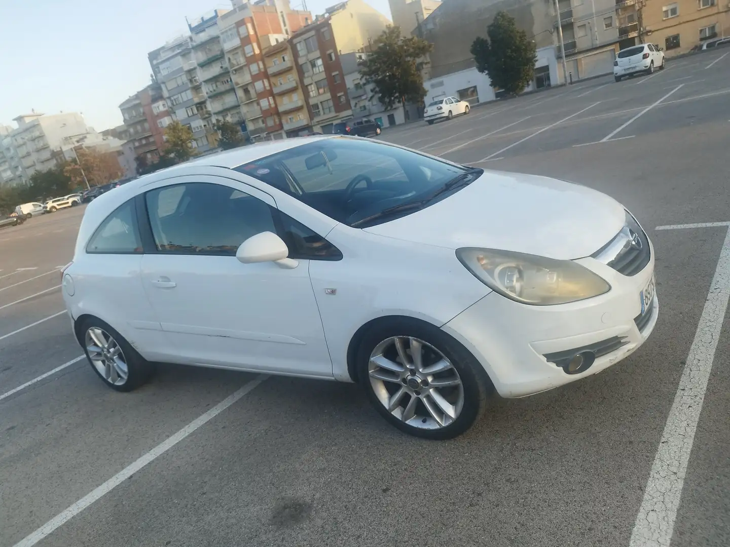Opel Corsa 1.3CDTi Enjoy - 1