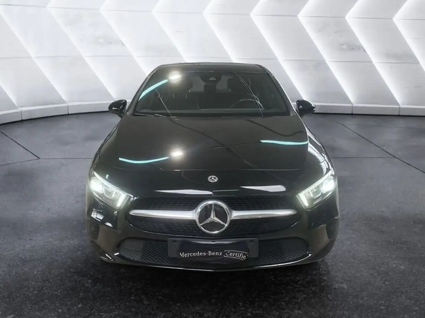 Mercedes-Benz A 180 A 180 d Automatic Business Noir - 2