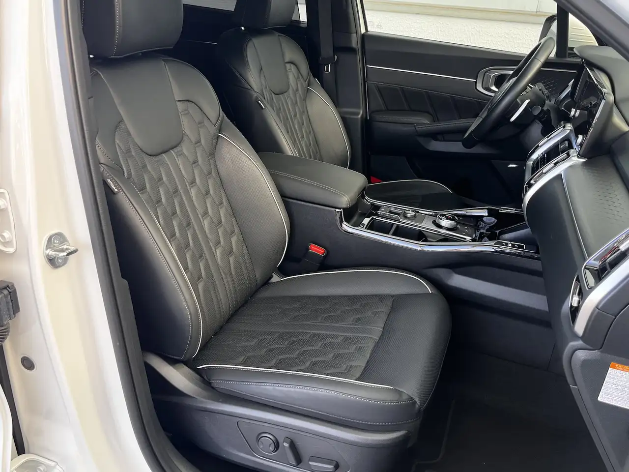 Kia Sorento 1.6T PHEV | PLATINUM | HUD | NAP 13