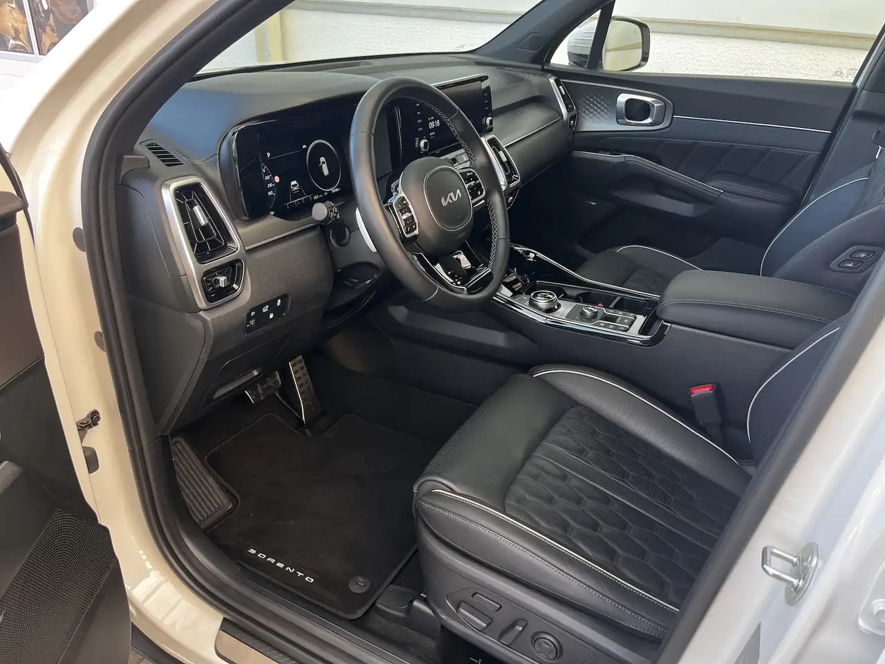 Kia Sorento 1.6T PHEV | PLATINUM | HUD | NAP 8
