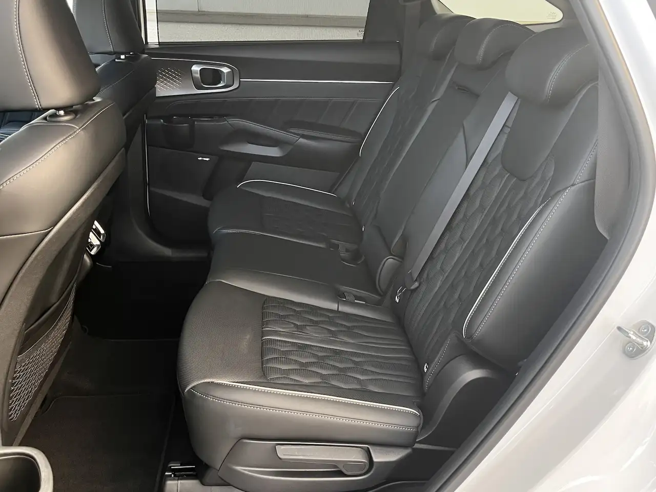 Kia Sorento 1.6T PHEV | PLATINUM | HUD | NAP 11
