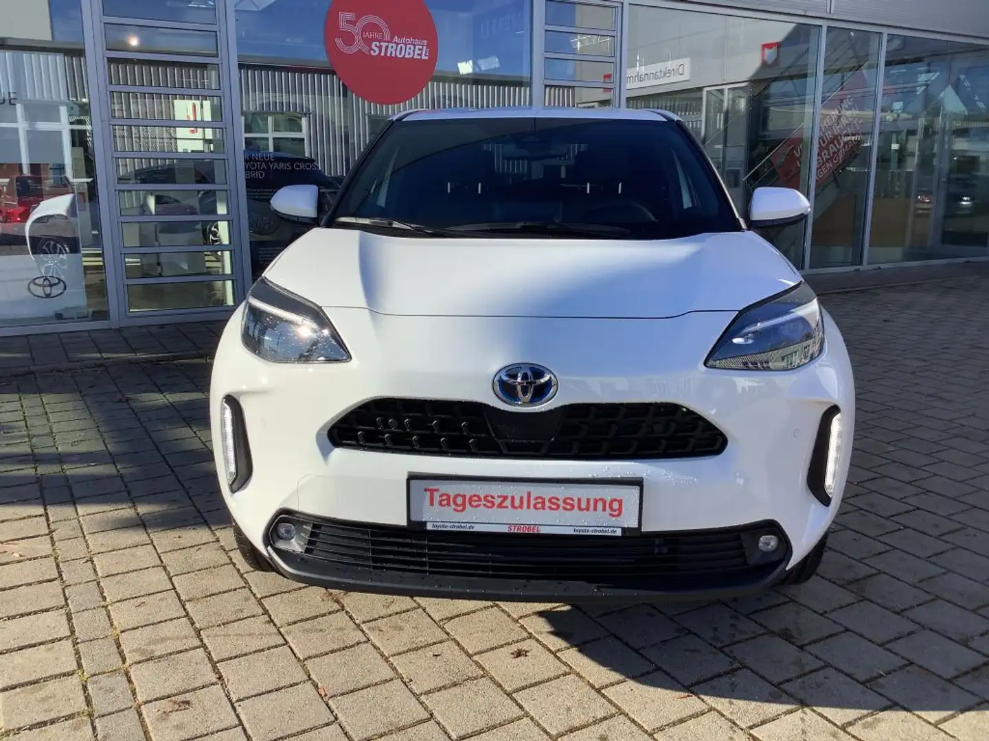 Toyota Yaris Cross Hybrid 1.5 VVT-i Team Deutschland Weiß - 2