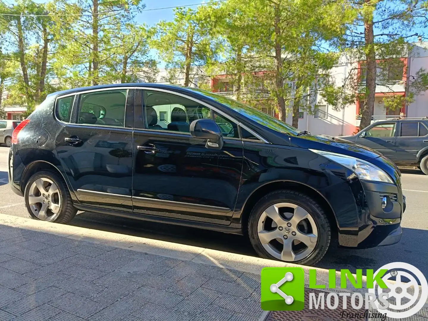Peugeot 3008 1.6 HDi 110CV Tecno NEOPATENTATI Nero - 1