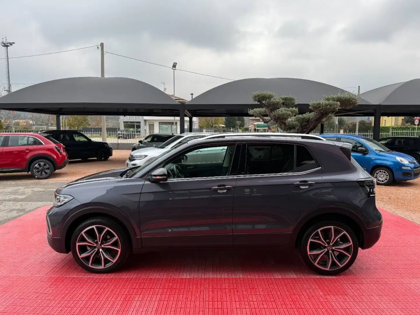 Volkswagen T-Cross 1.0 tsi Style 115cv dsg Gris - 2
