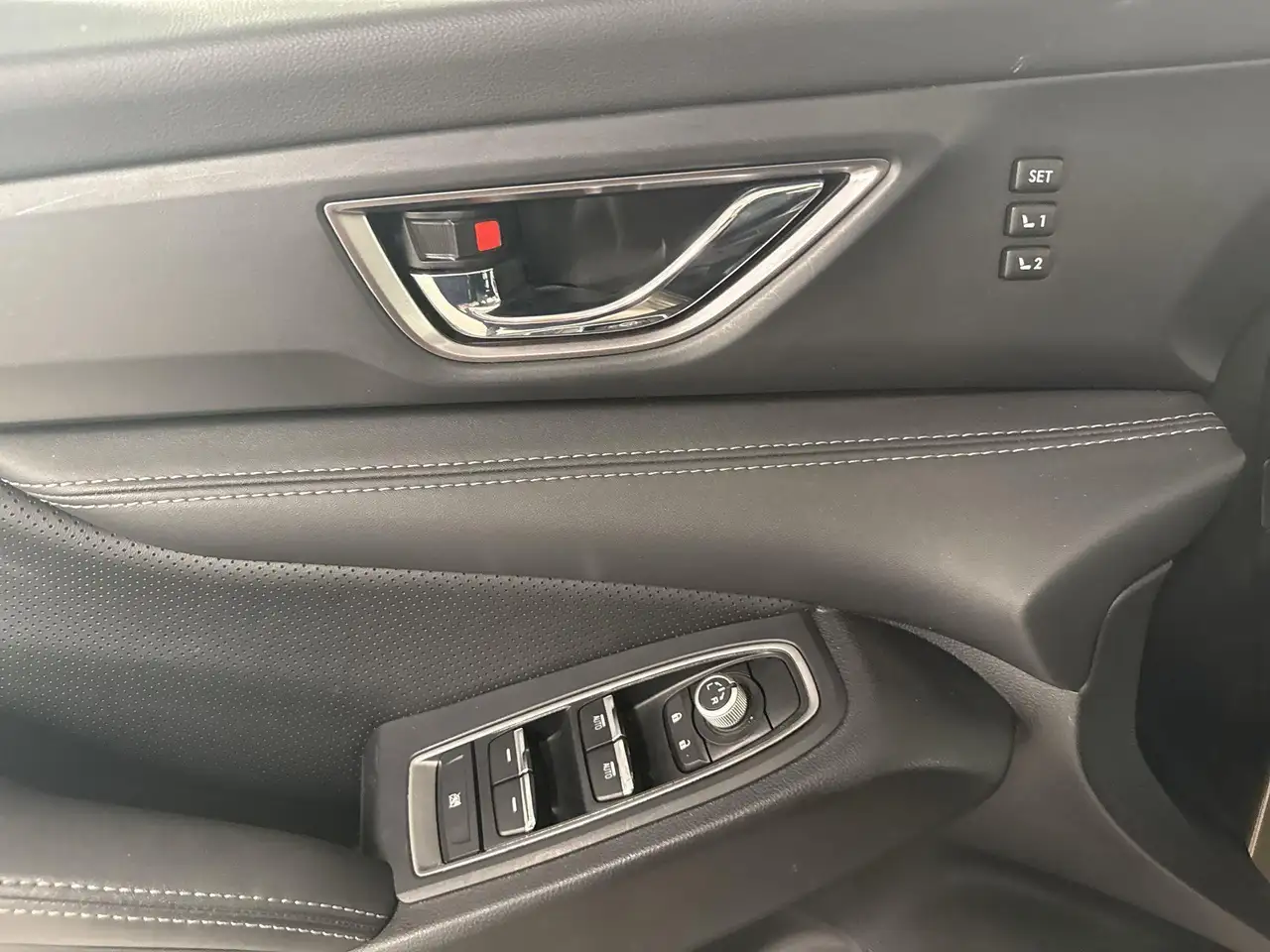Subaru Ascent снимка Subaru Ascent