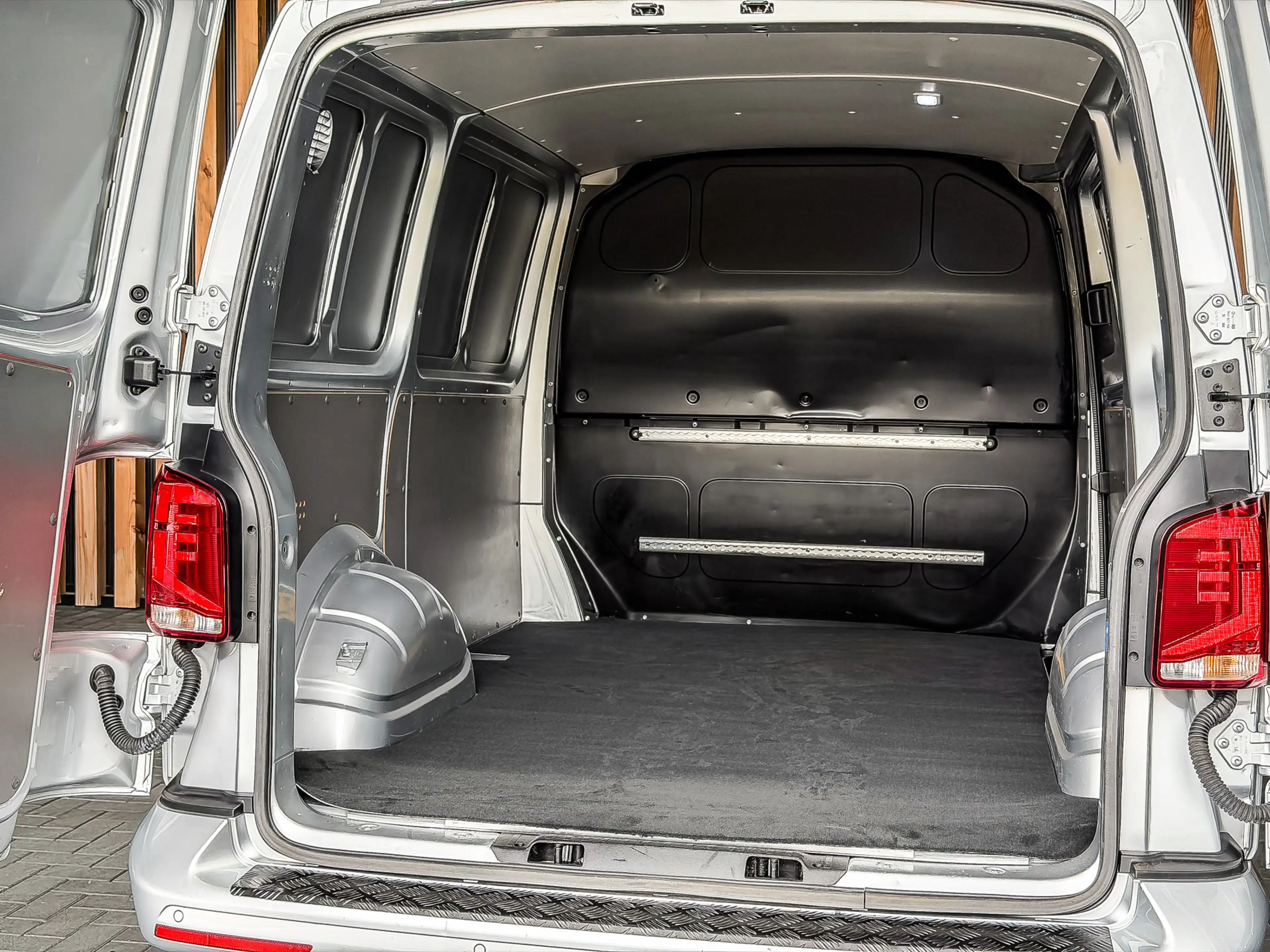 Volkswagen T6.1 Transporter 2.0 TDI 150PK DSG Bestelwagen L1H1 | LED | AIRCO | — photo 45