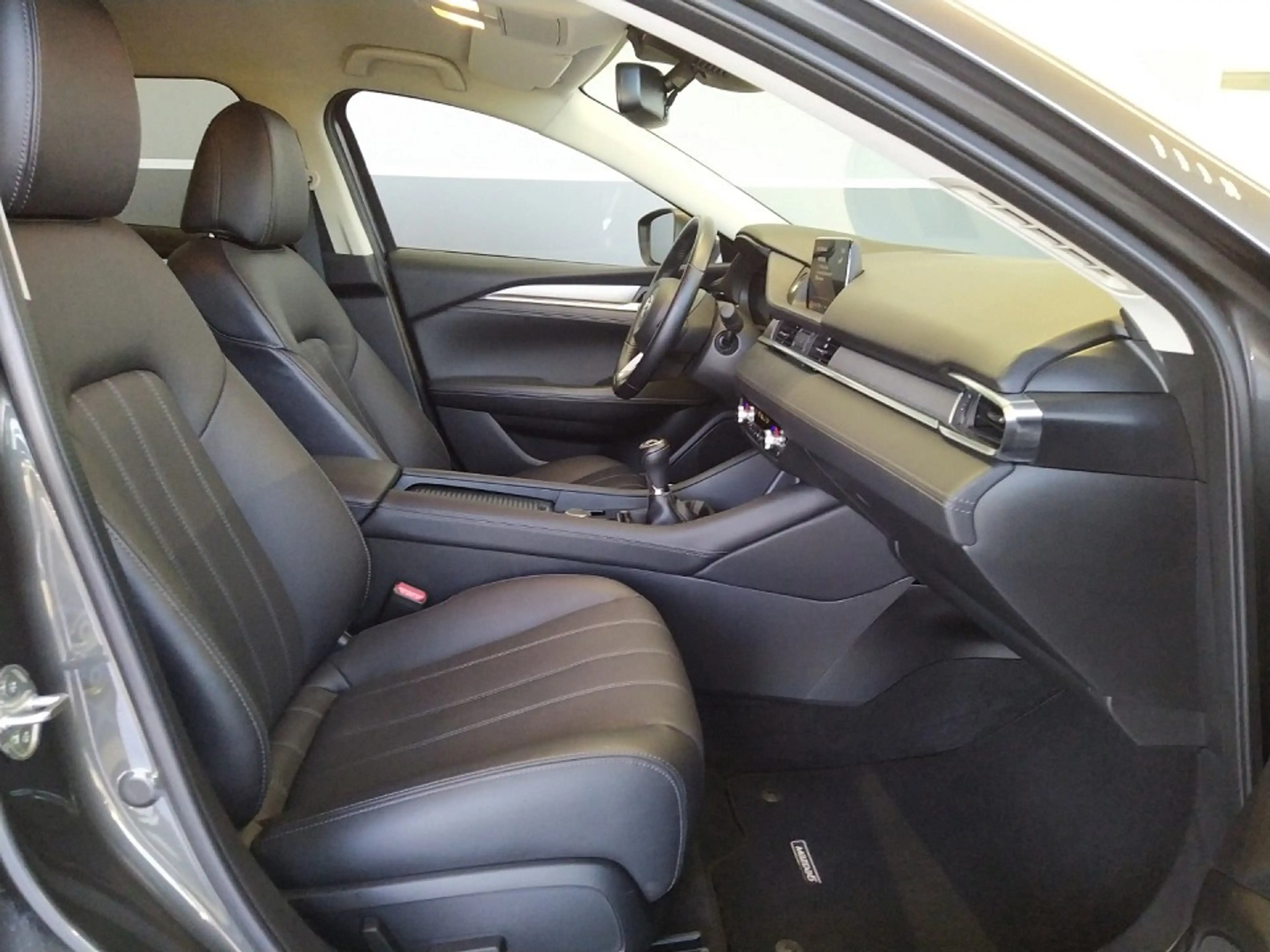 Mazda 6 2023 2.0L SKY-G 165ps 6MT FWD EXCLUSIVE-LINE COMB — photo 7