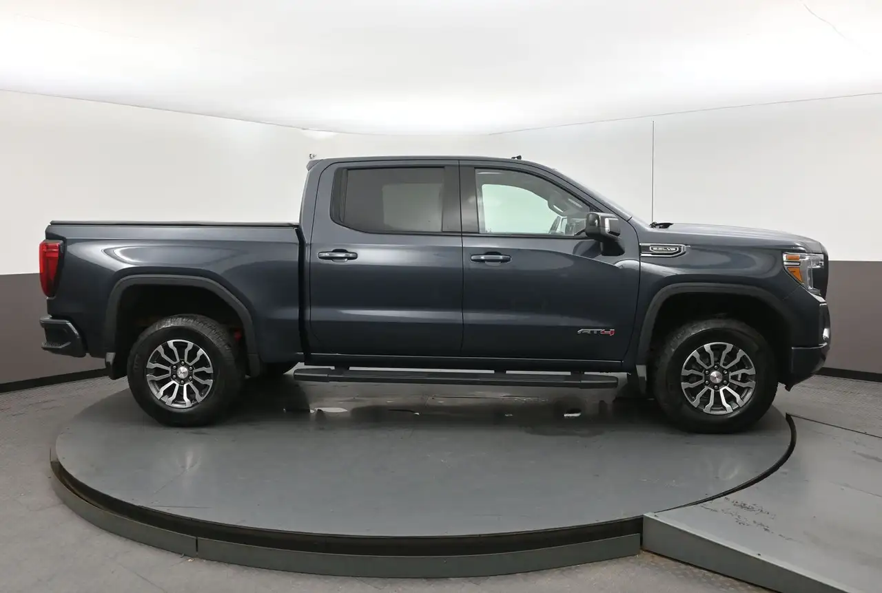 GMC Sierra 1500 photo GMC Sierra 1500