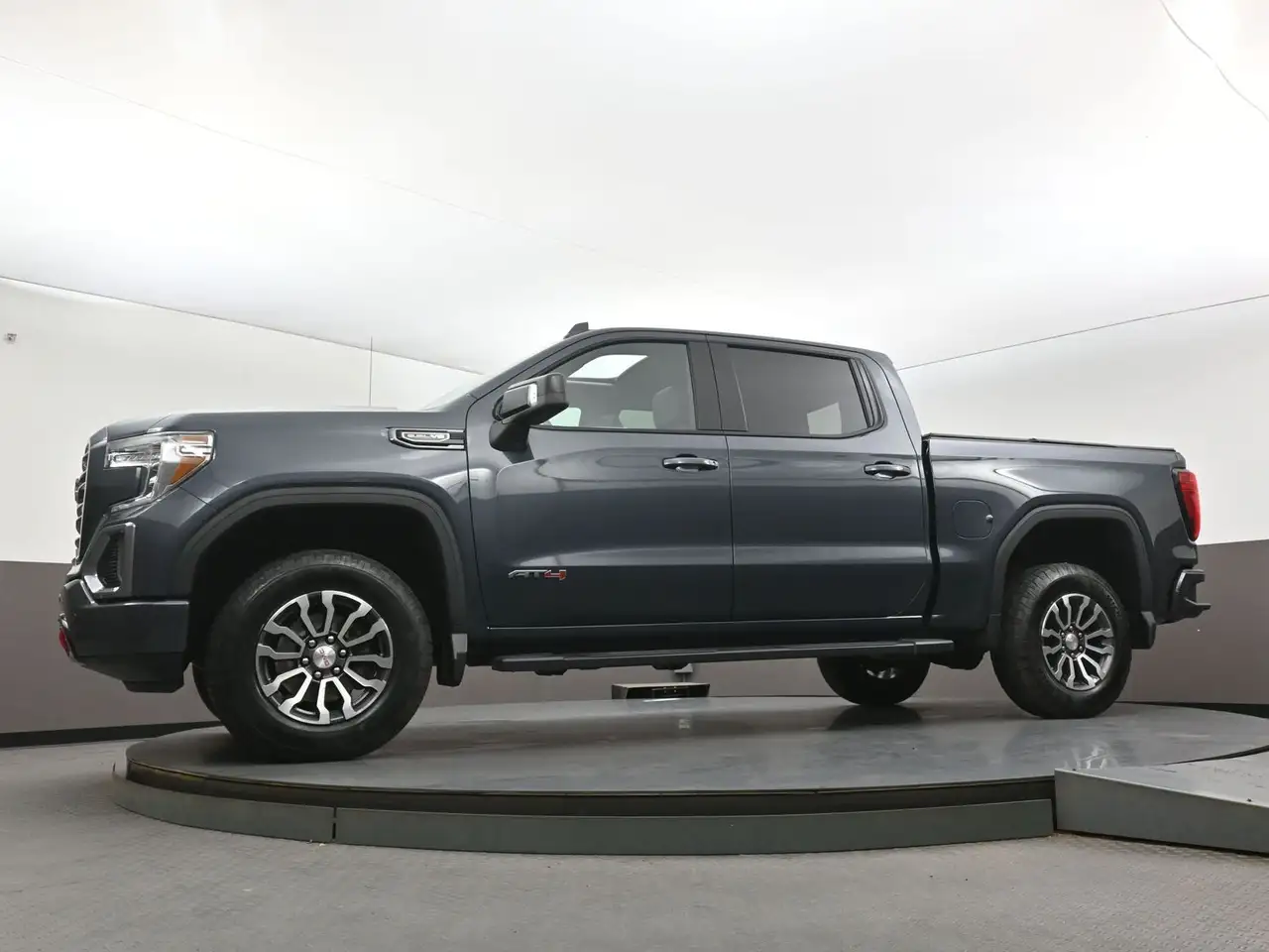 GMC Sierra 1500 photo GMC Sierra 1500