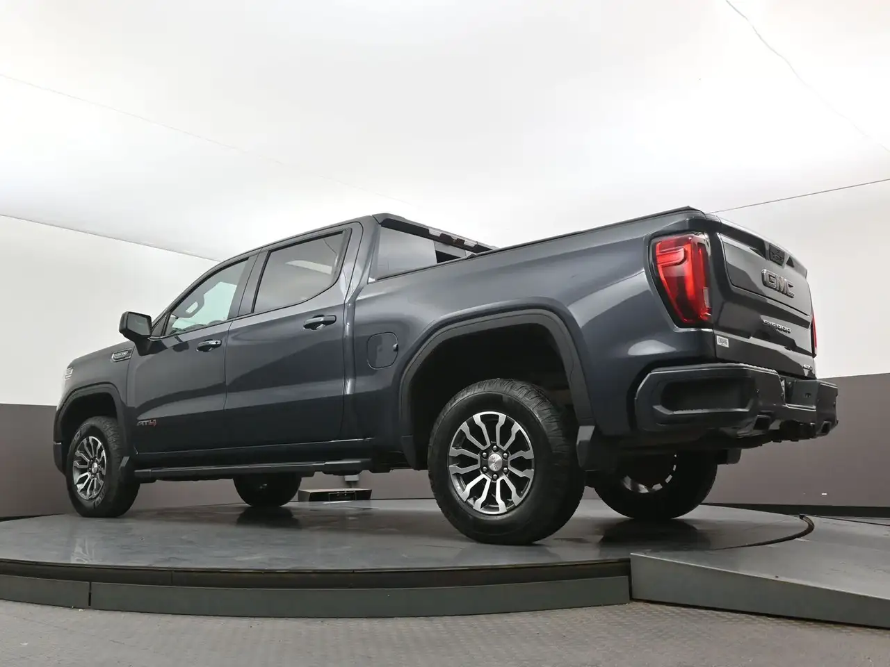 GMC Sierra 1500 photo GMC Sierra 1500