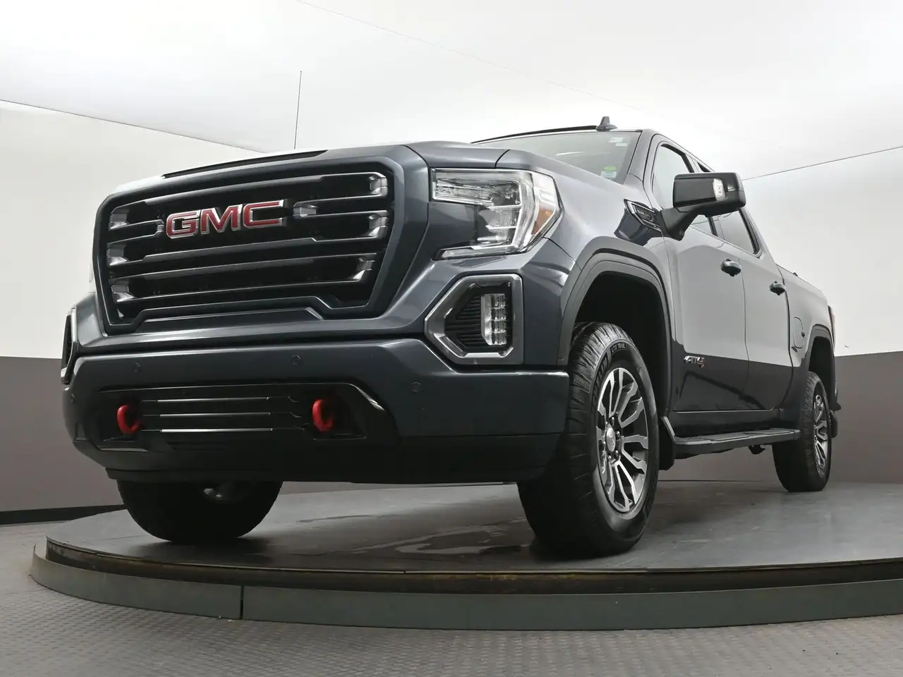 GMC Sierra 1500 photo GMC Sierra 1500