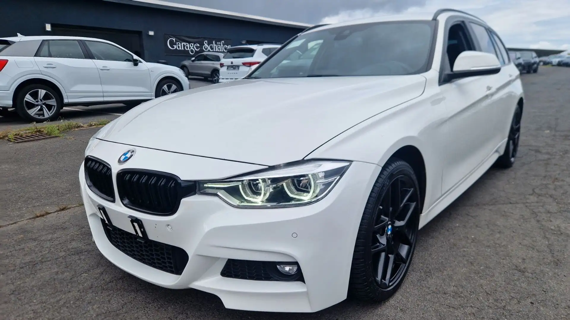 BMW 320 D M Sport Navigation Leder LED Weiß - 1