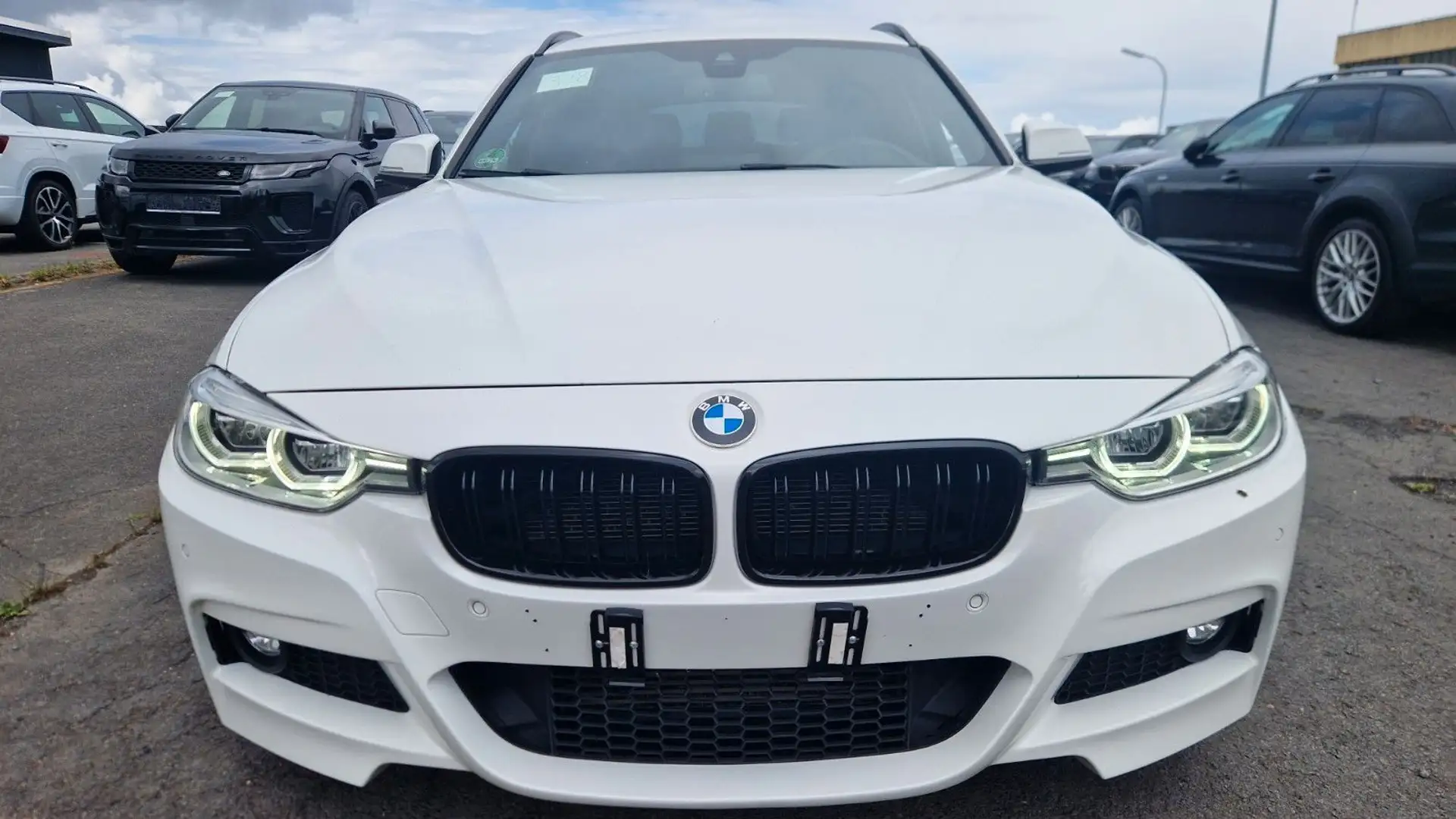 BMW 320 D M Sport Navigation Leder LED Weiß - 2