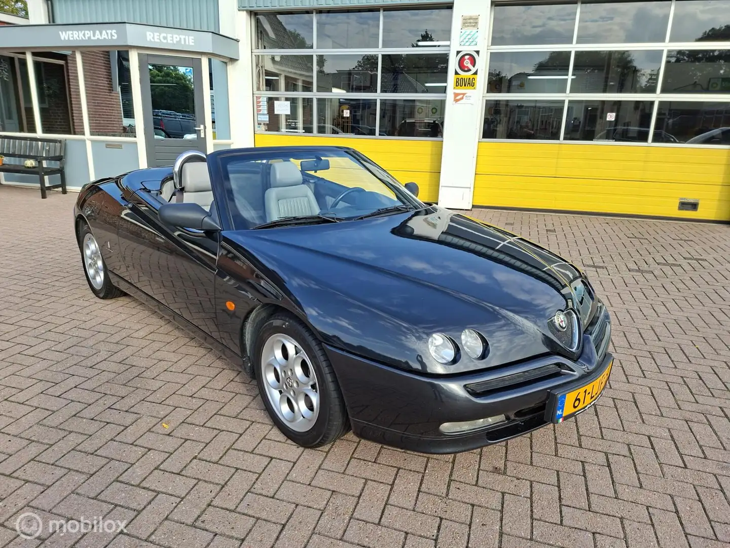 Alfa Romeo Spider 2.0-16V T.Spark L Noir - 1