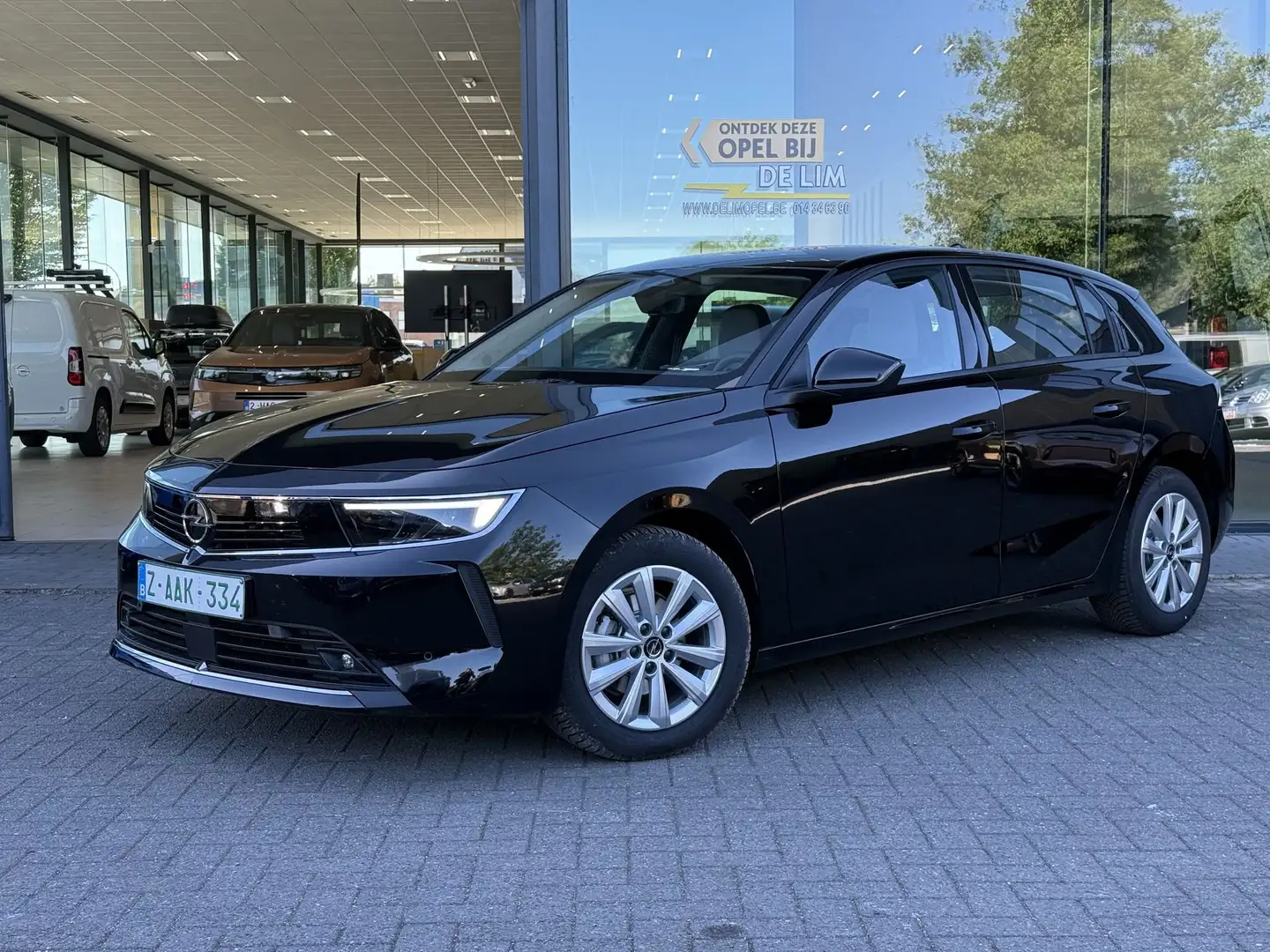 Opel Astra Edition 1.2T *Navi*Camera*CarPlay* - 1