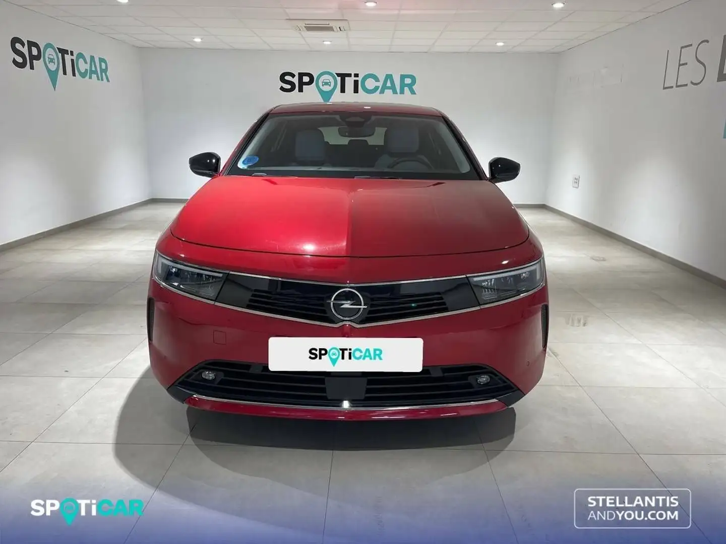 Opel Astra 1.6T Hybrid 132kW (180CV)  Auto Elegance Rojo - 2