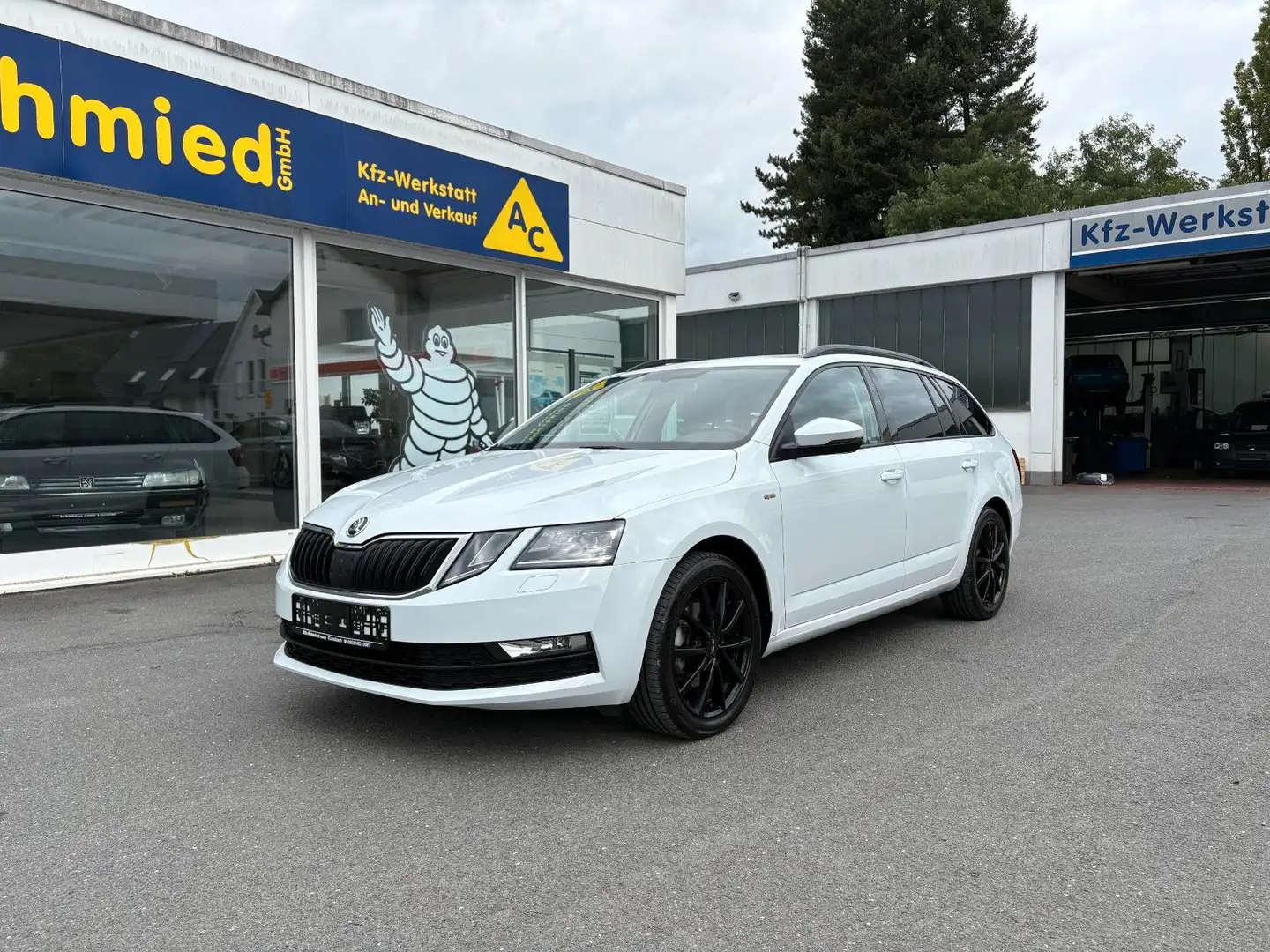 Skoda Octavia Combi Soleil*Klima*PDC*SHZ* Weiß - 1