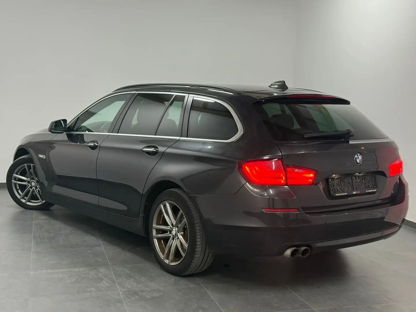 BMW 520 520dA Start/Stop Xenon - Navi - Camera360 Noir - 2