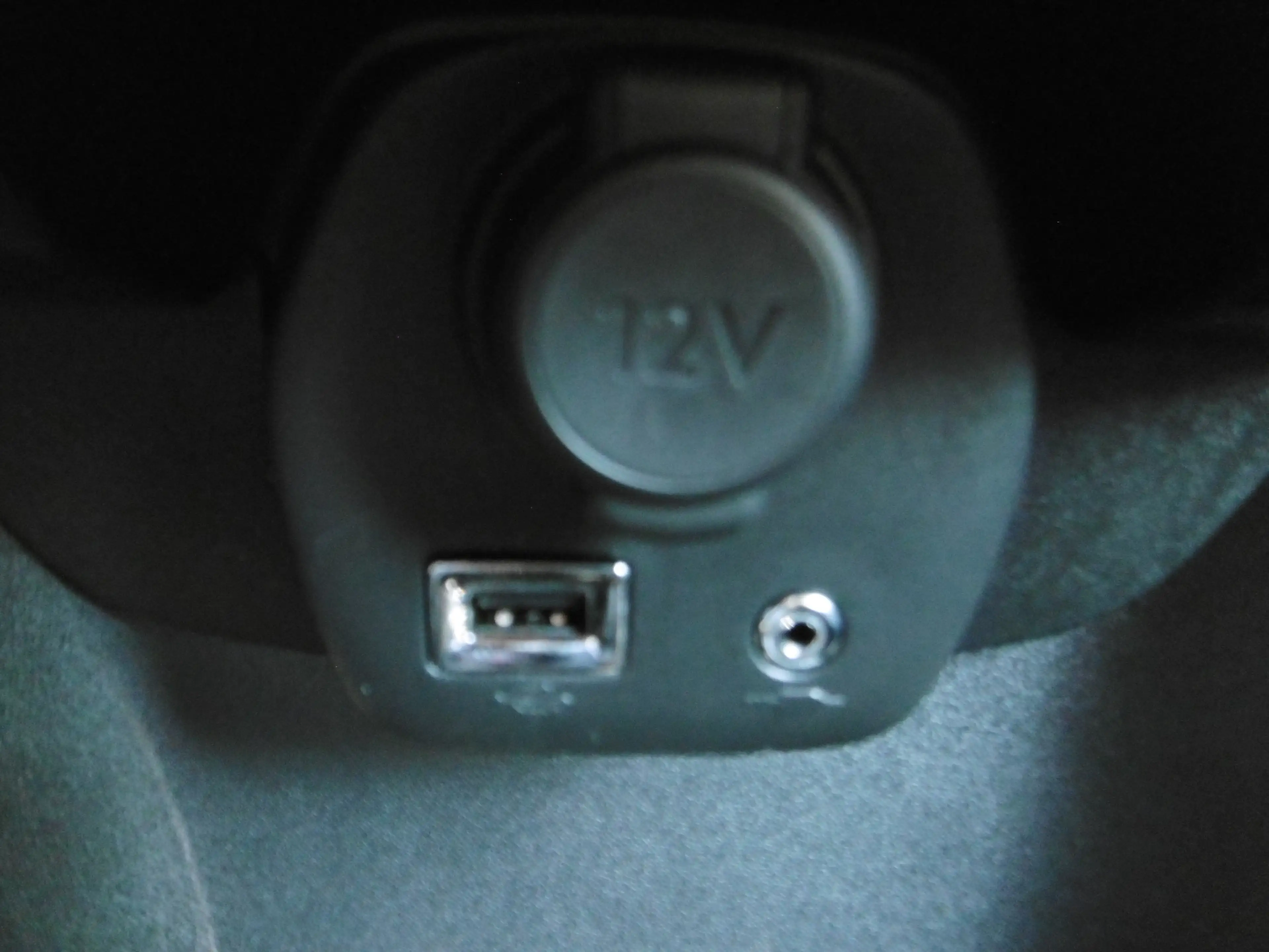 Peugeot 108 Style Faltdach Klima Sitzheizung Kamera GJR — photo 7