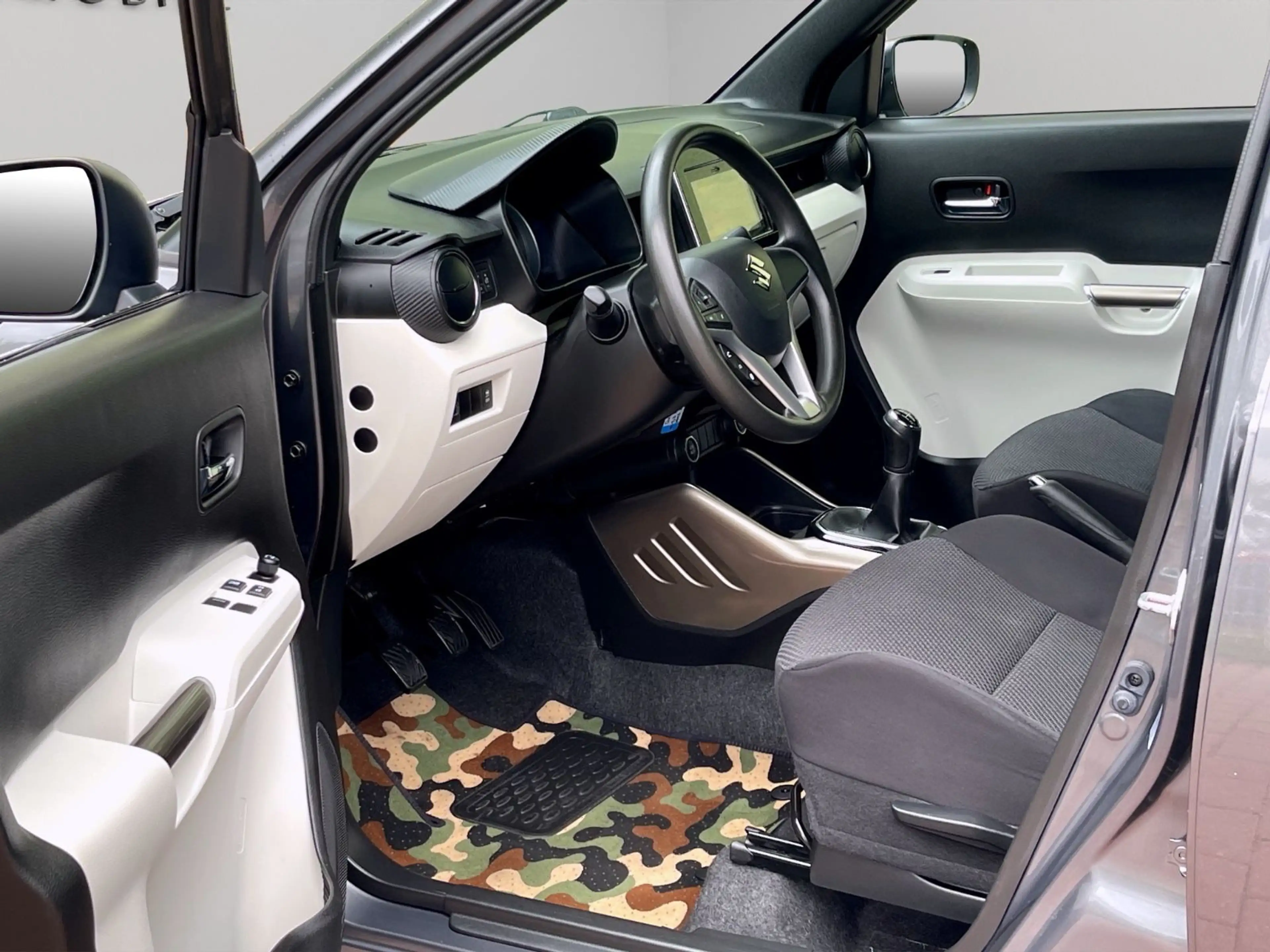 Suzuki Ignis IGNIS COMFORT 1.HAND SCHECKHEFT TÜV NEU GARANTIE — photo 9