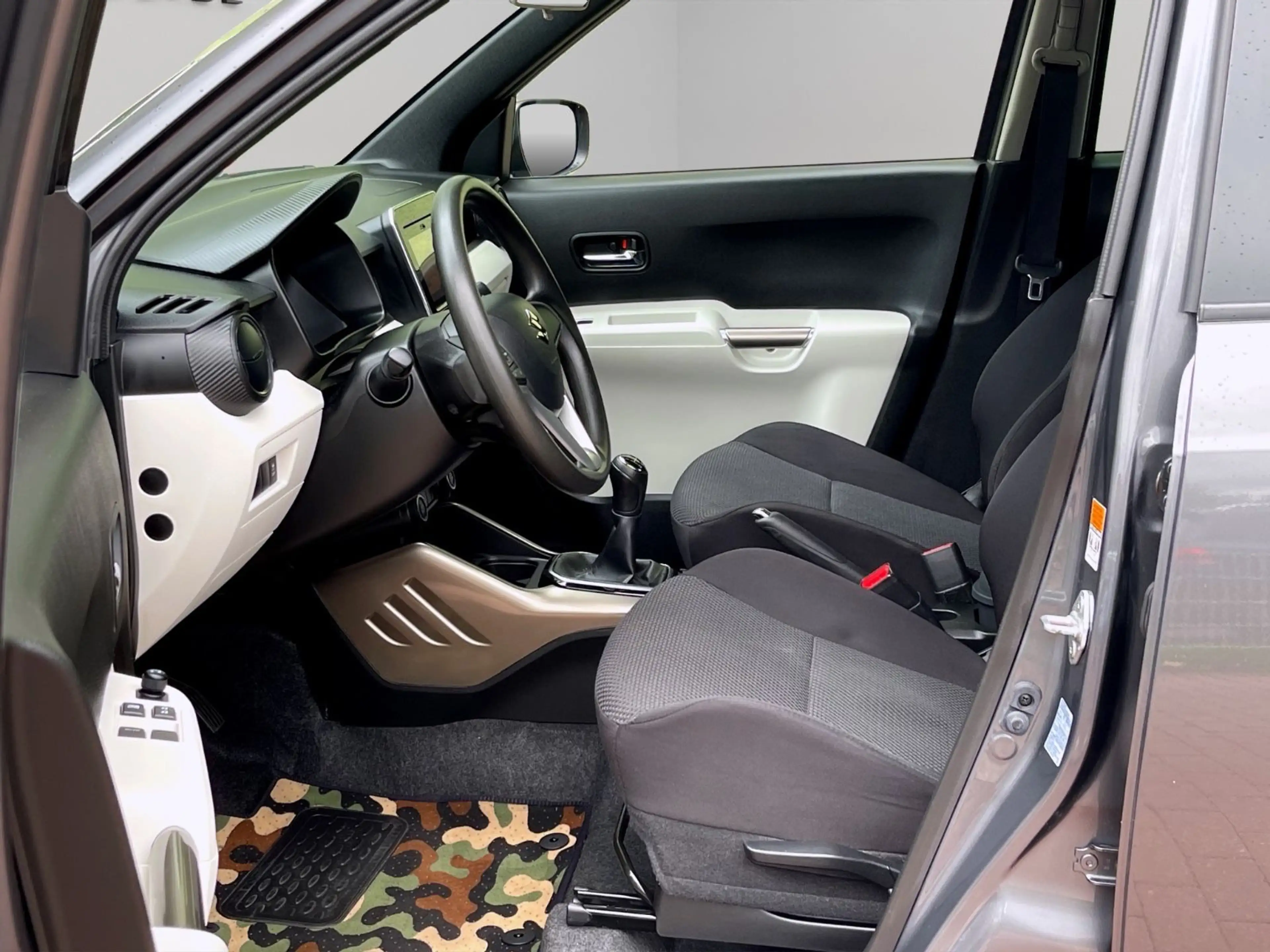 Suzuki Ignis IGNIS COMFORT 1.HAND SCHECKHEFT TÜV NEU GARANTIE — photo 10