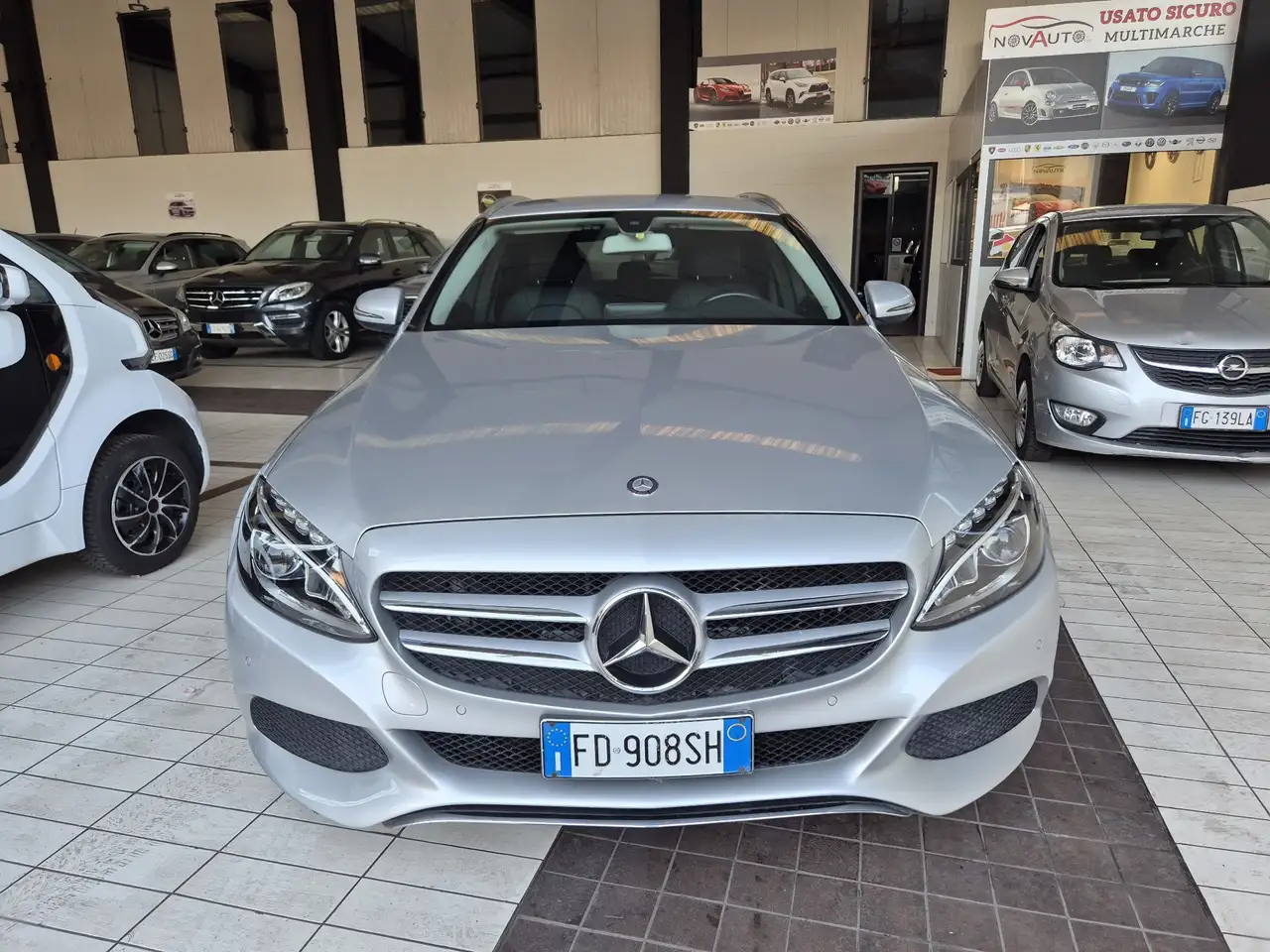 Mercedes-Benz C 220