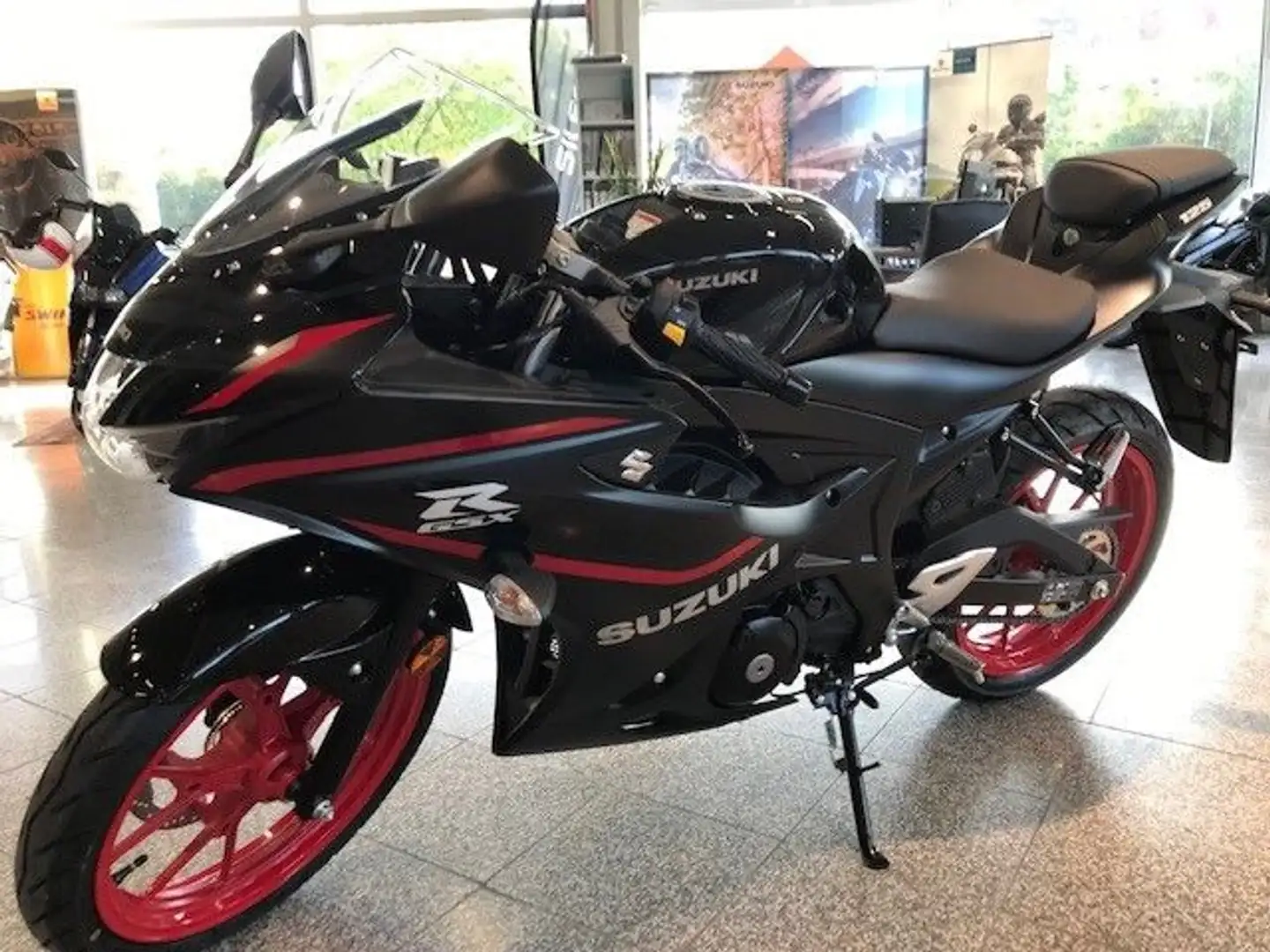 Suzuki GSX-R 125 Negru - 1