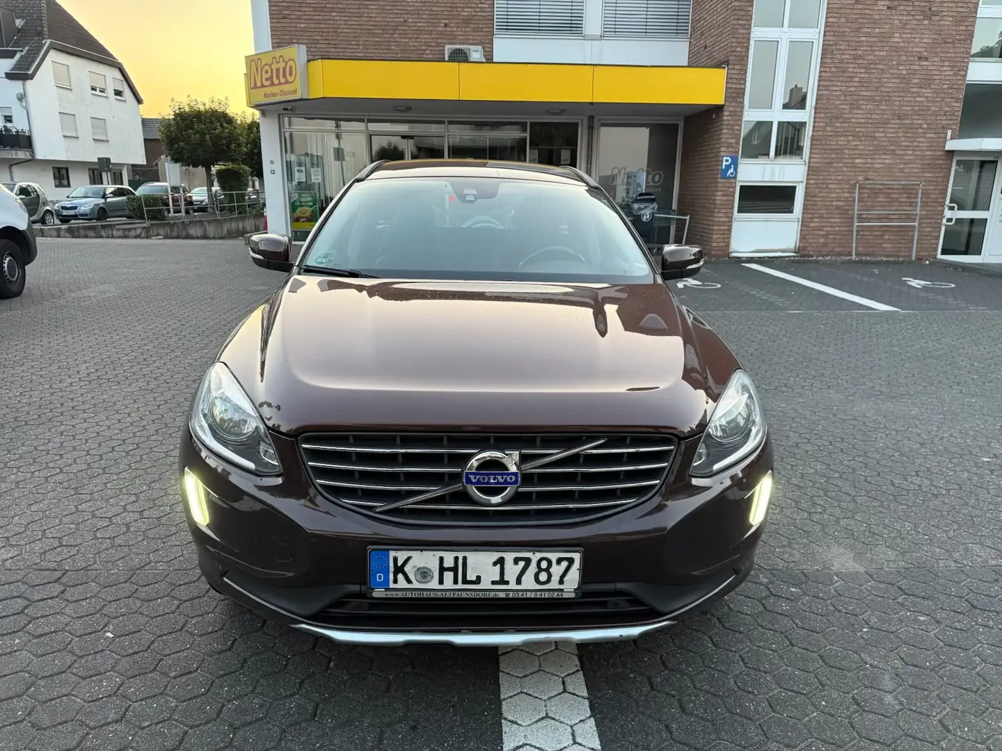 Volvo XC60 D5 AWD Aut. Momentum - 1