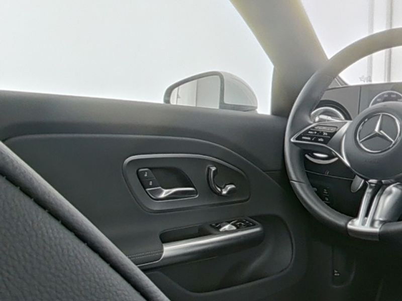 Mercedes-Benz CLA 250 CLA 250+ EQ Progressive AHK+MEMORY-PAKET+RFK+LED — photo 9