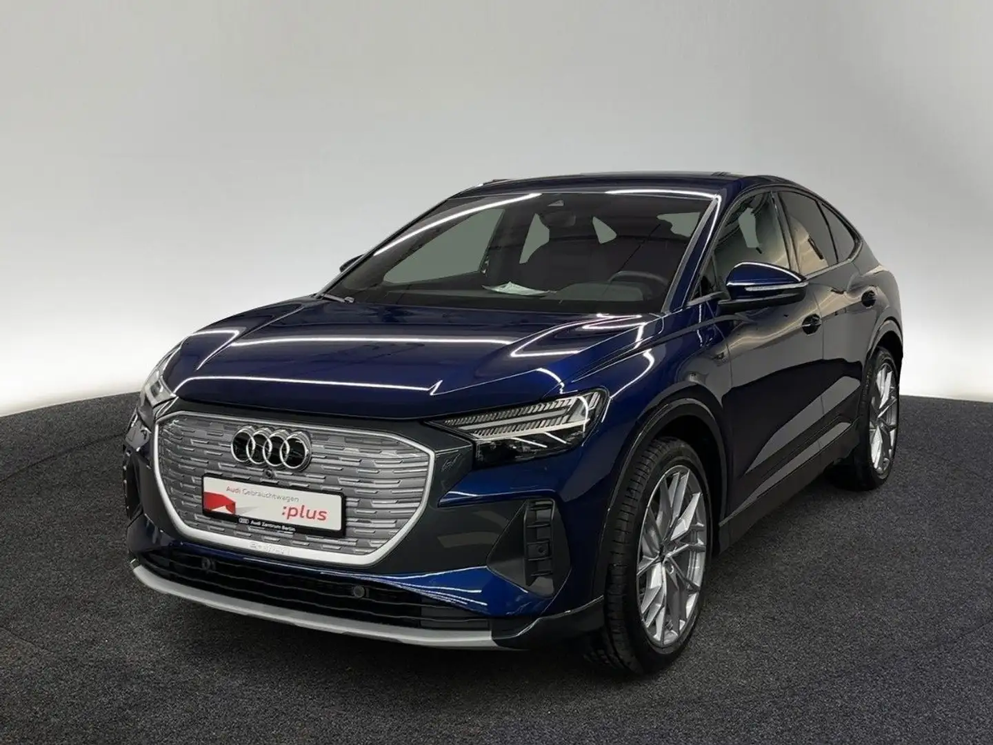 Audi Q4 e-tron 35 AHK MATRIX PDC RFK NAVI Blau - 2