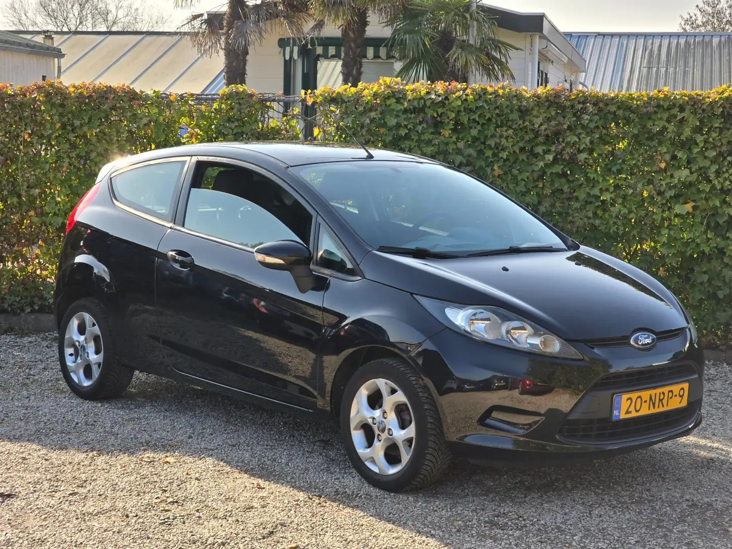 Ford Fiesta 1.25 Limited Airco/Lmv Schwarz - 2