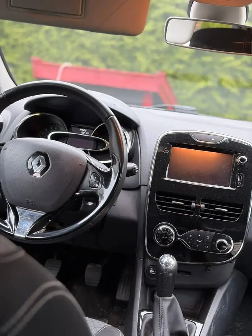 Renault Clio Clio 1.2i Collection - 2