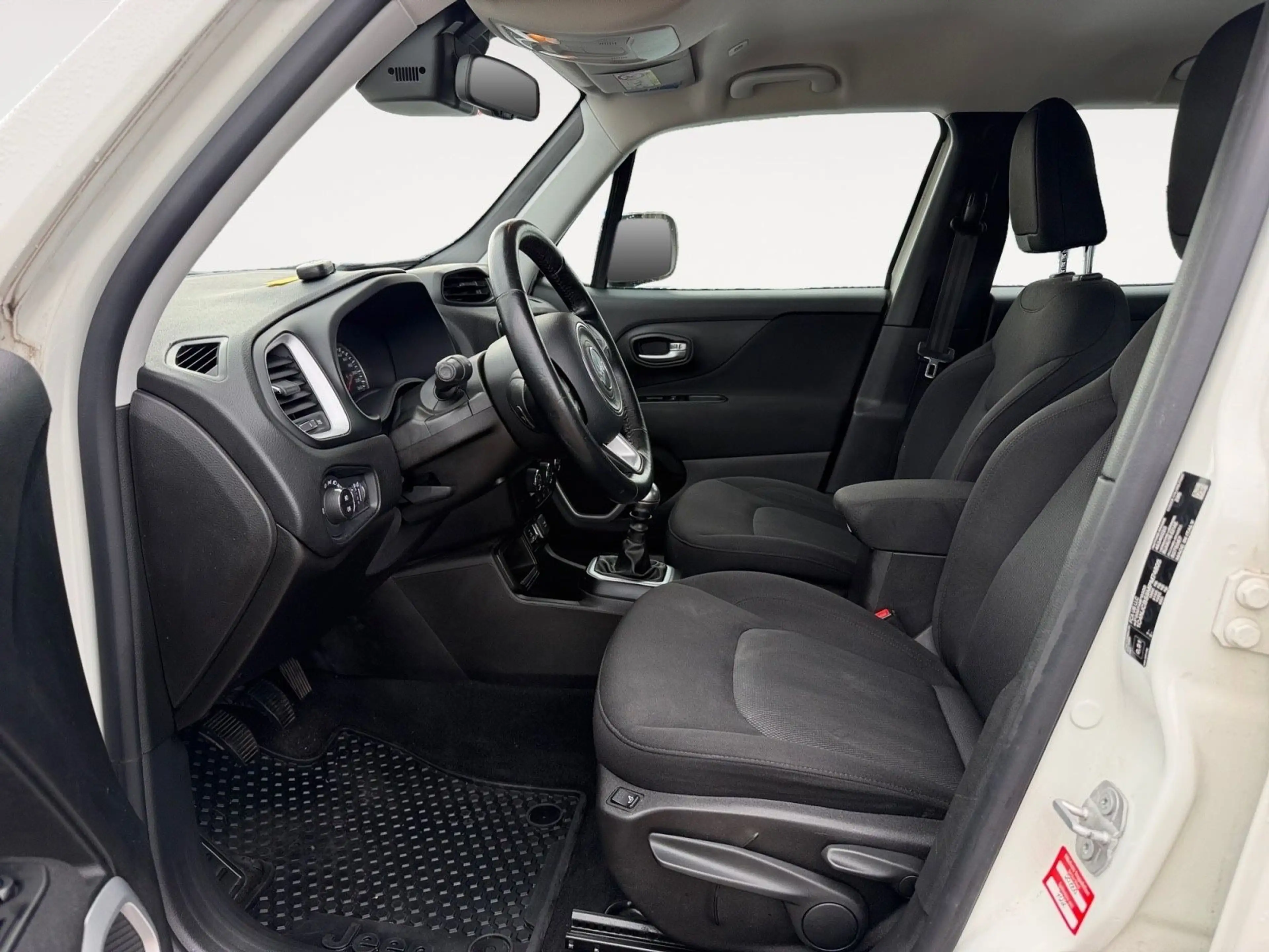 Jeep Renegade Longitude FWD — photo 7
