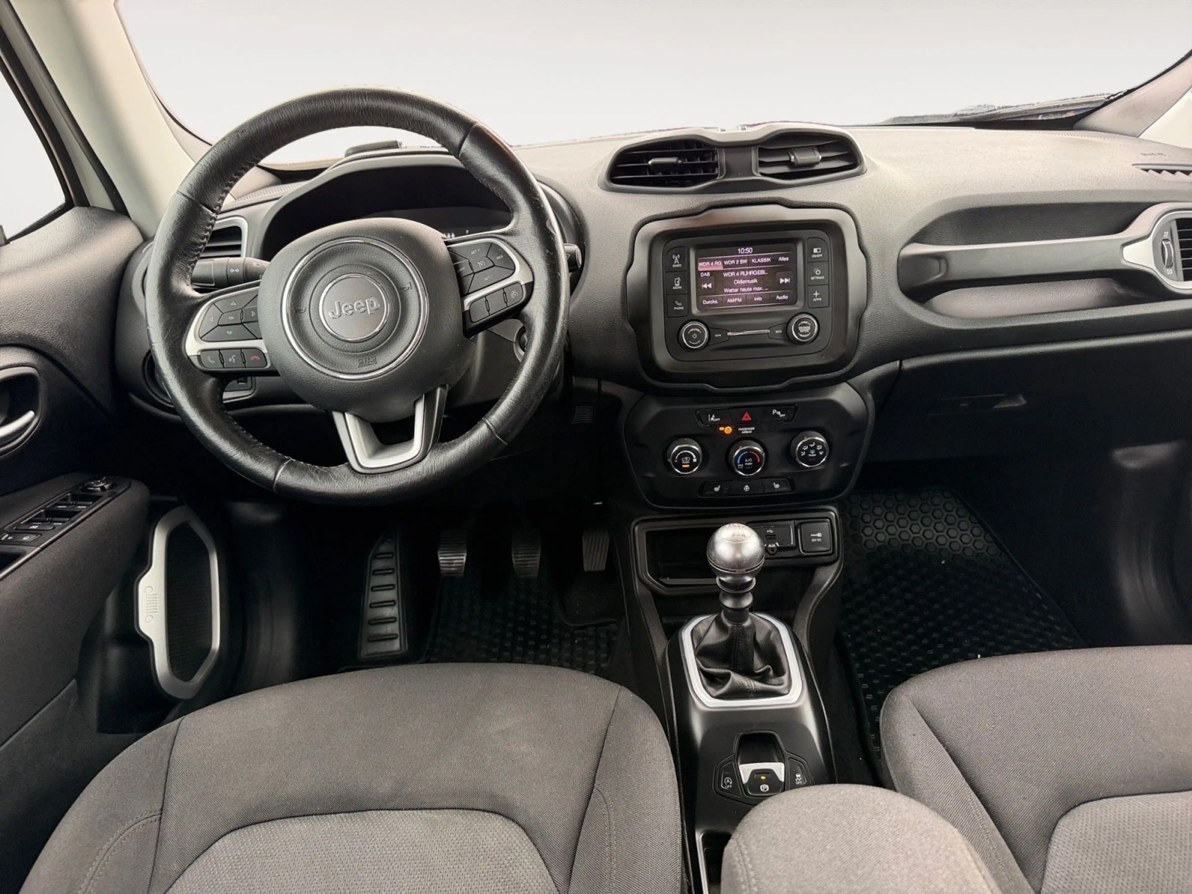 Jeep Renegade Longitude FWD — photo 9