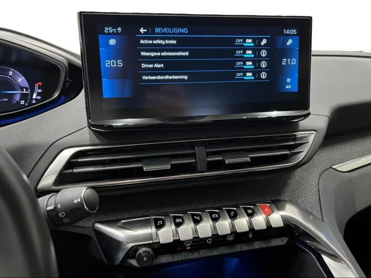 Peugeot 3008 Allure 25