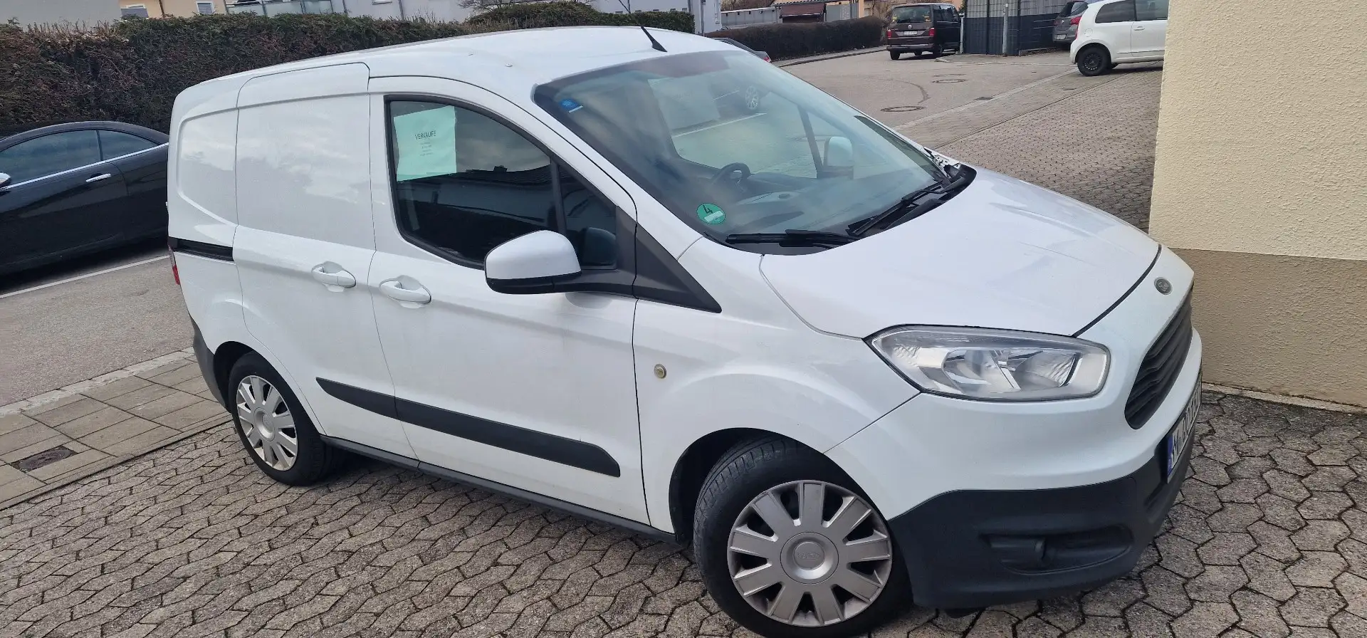 Ford Courier - 1