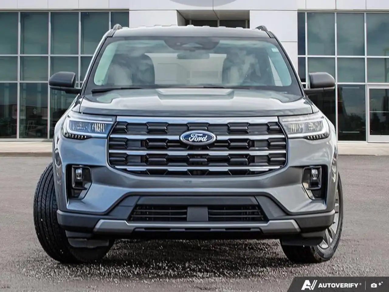 Ford Explorer снимка Ford Explorer