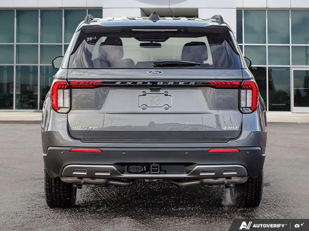 Ford Explorer снимка Ford Explorer