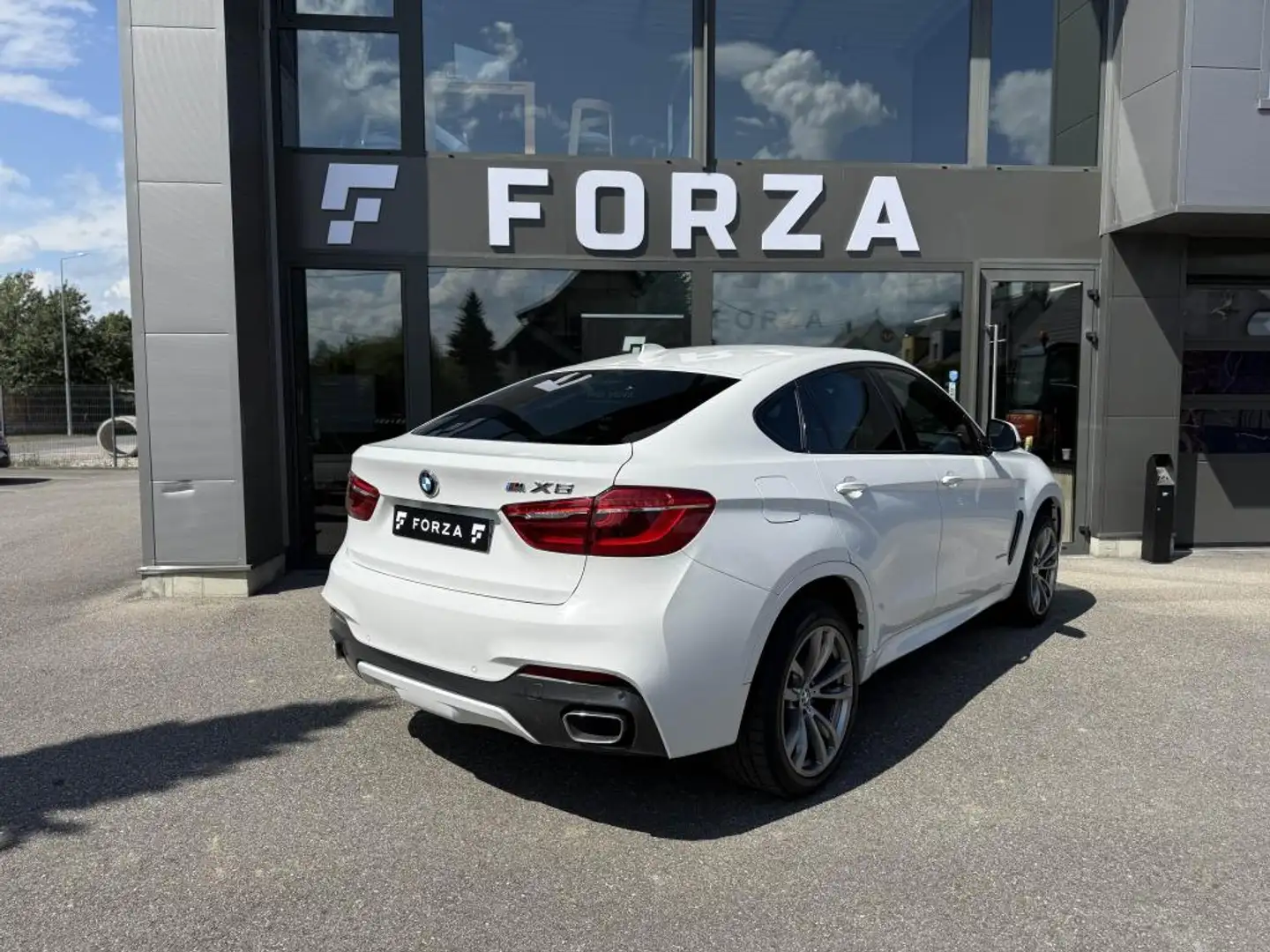 BMW X6 xDrive 30d - BVA F16 F86 M Sport Blanc - 2