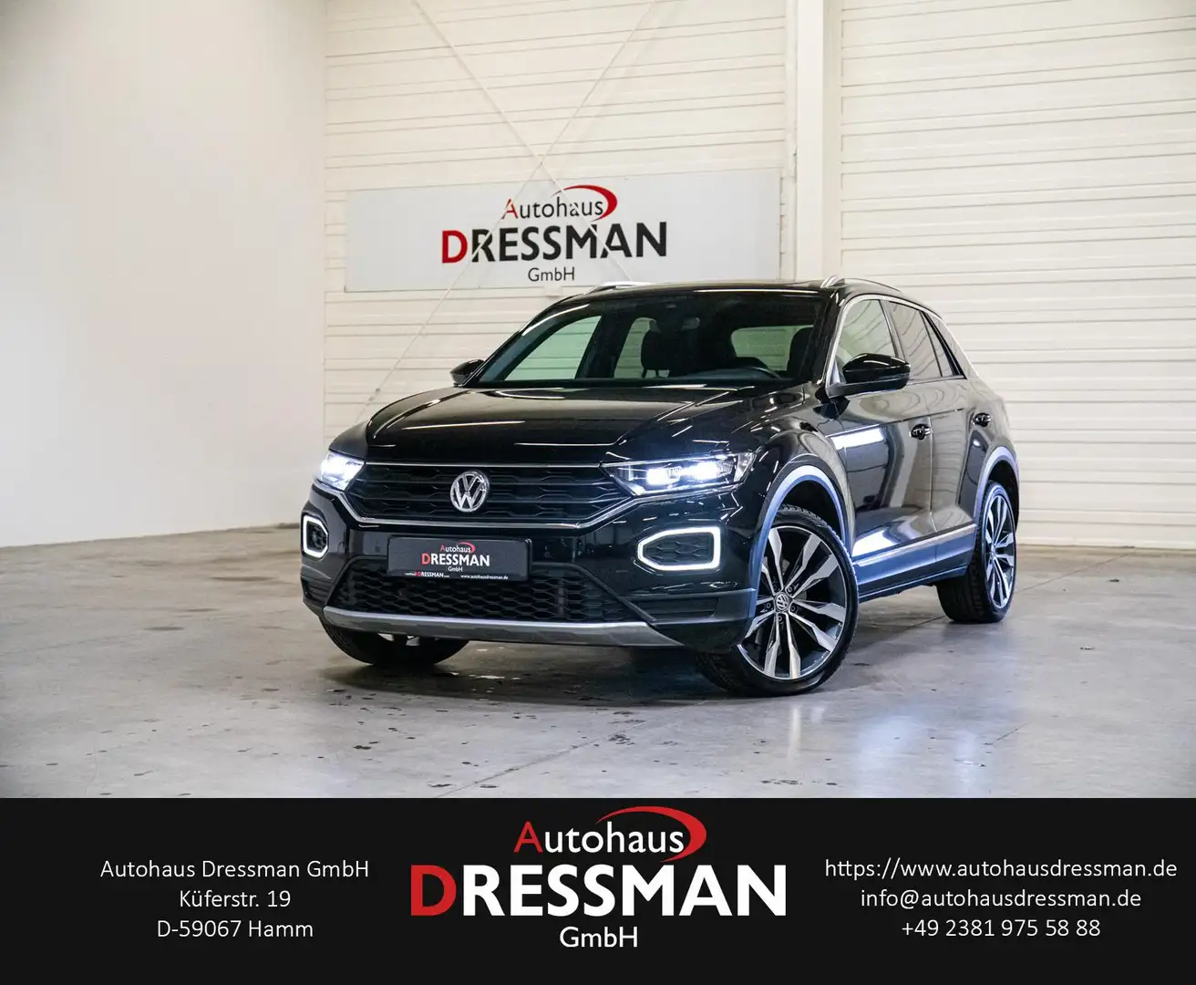 Volkswagen T-Roc 2.0 TSI 4M LED PANO STHZG ACC BEATS AHK Black - 1