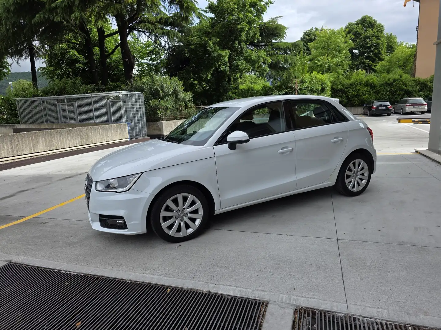 Audi A1 Sportback 1.4 tdi Sport s-tronic neo patentati Weiß - 2