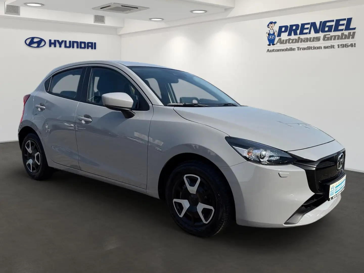 Mazda 2 1.5 Center-Line Convenience KLA/SH/PDC/LED Grau - 2