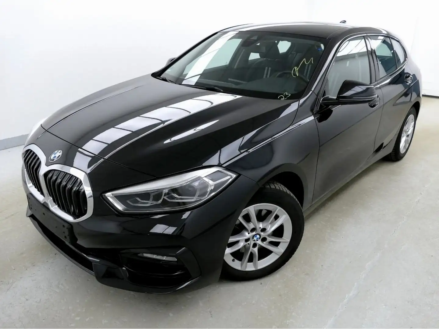BMW 118 iA SportLine LiveNaviProf Kam Sound Lenkrhz. Schwarz - 1