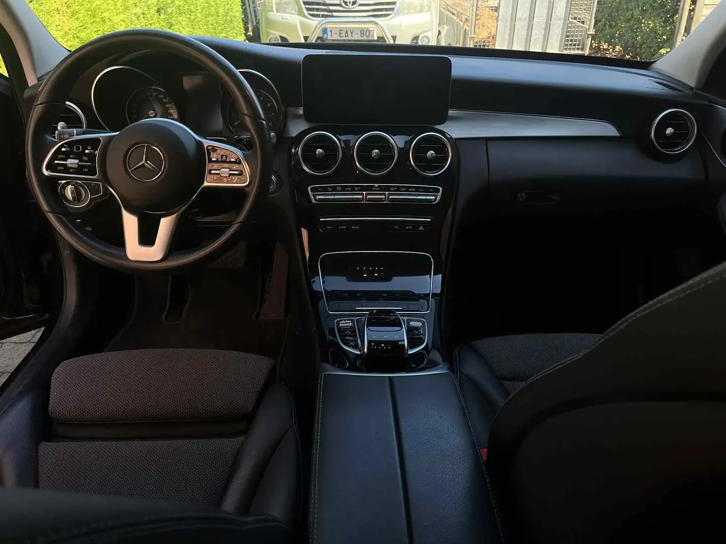 Mercedes-Benz 180 Avantgarde Zwart - 2