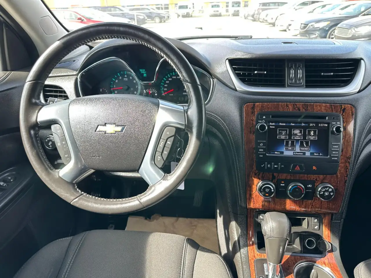 Chevrolet Traverse снимка Chevrolet Traverse