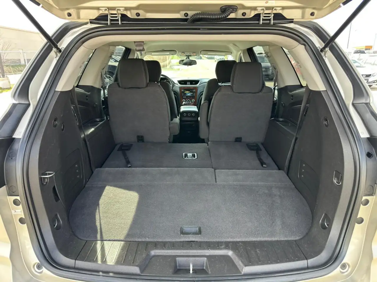 Chevrolet Traverse снимка Chevrolet Traverse