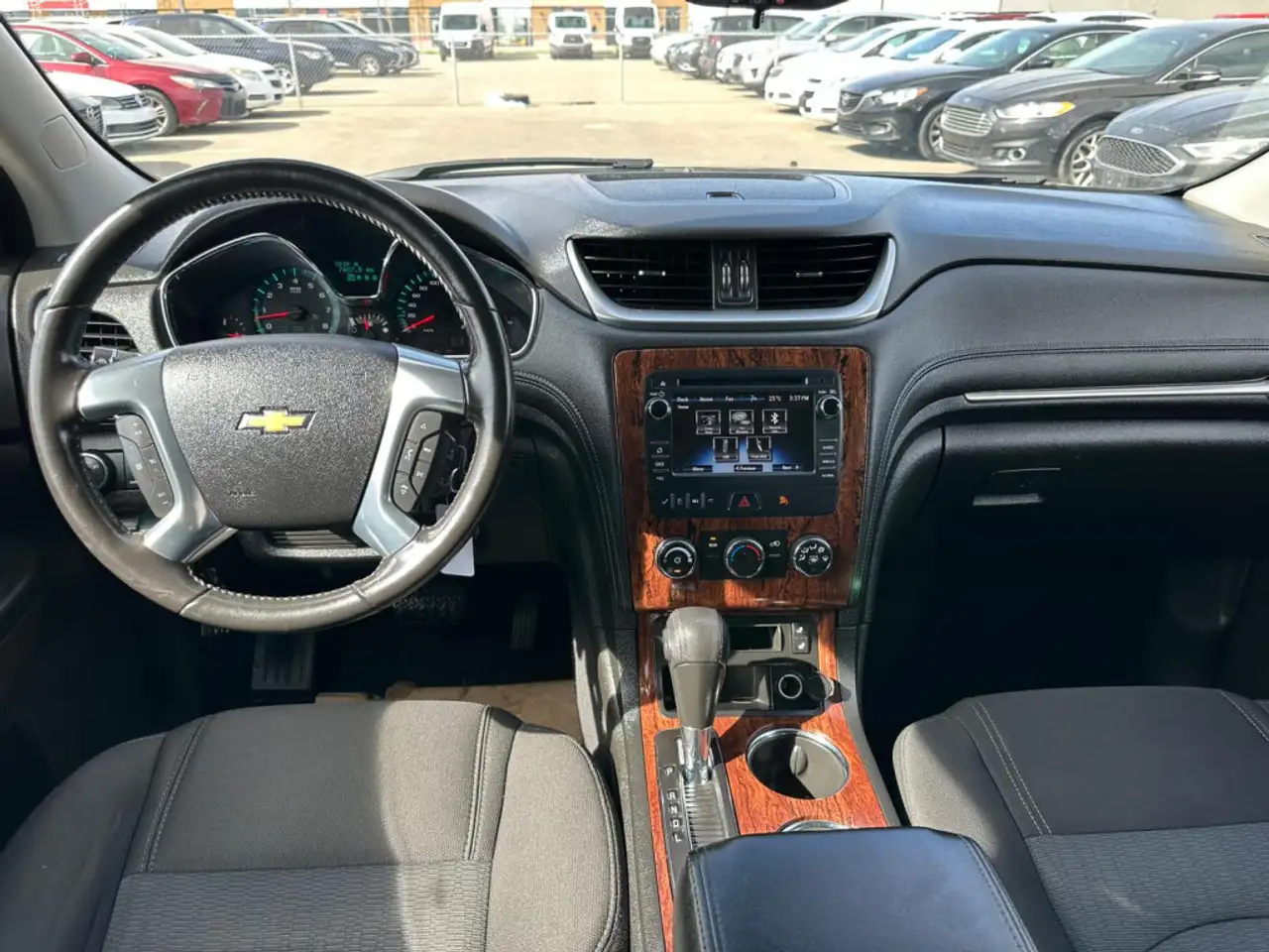 Chevrolet Traverse снимка Chevrolet Traverse