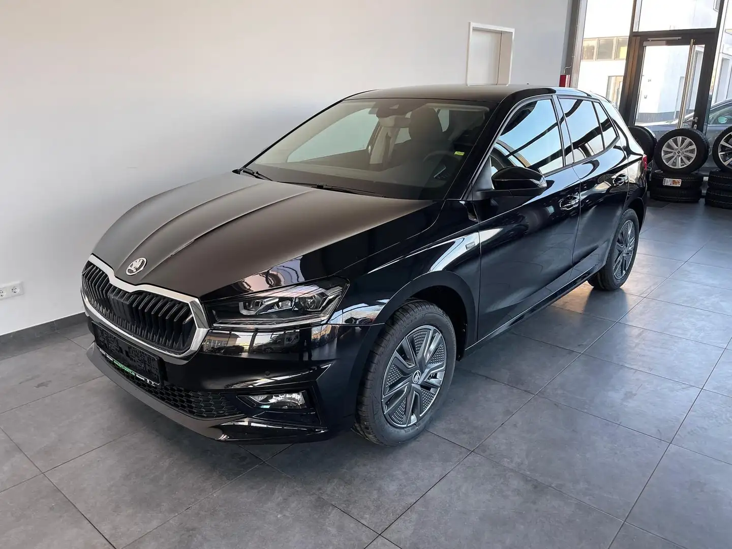 Skoda Fabia Tour DSG AHK-Vorb.*Navi über Smart Link*LED*Tempom Schwarz - 2