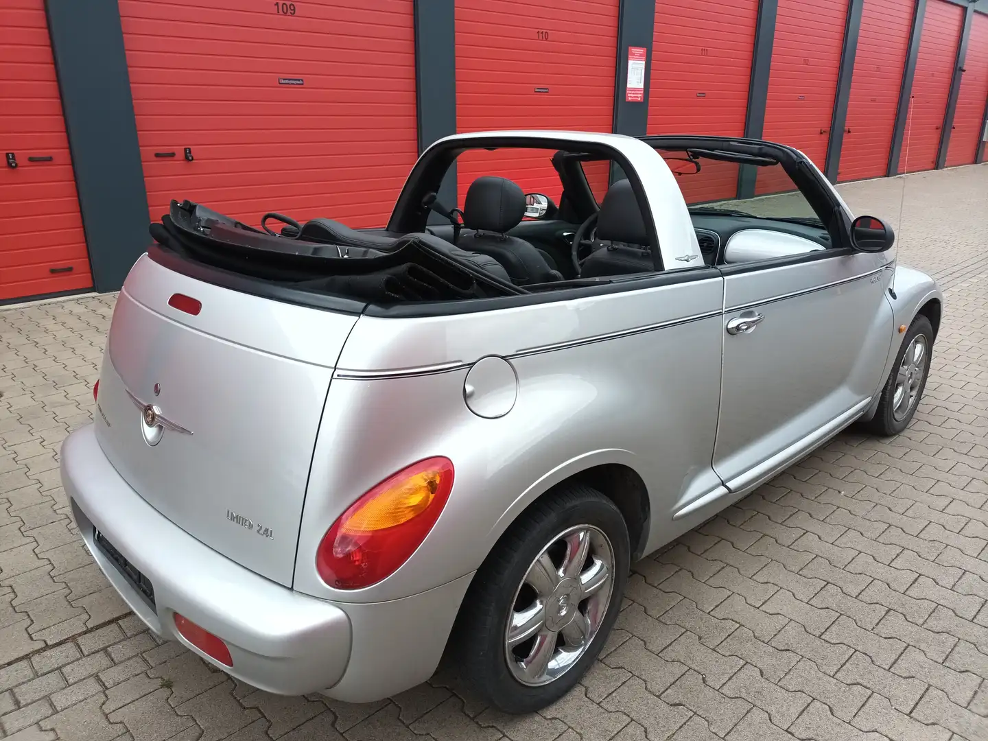 Chrysler PT Cruiser PT Cruiser Cabrio Cabrio 2.4 Automatik Limited - 2